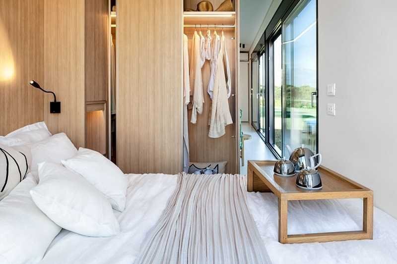 Grande-chambre-dans-un-studio-container-habitable.jpg